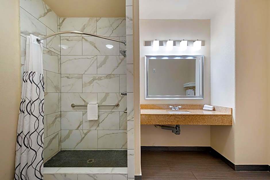 Best Western Plus Dfw Airport Suites