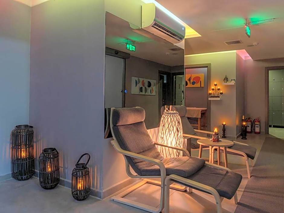 Laren Sea Side Hotel Spa