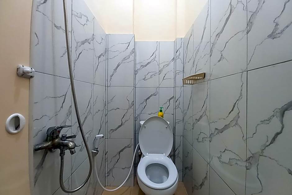 RedDoorz Syariah near JBC Jambi