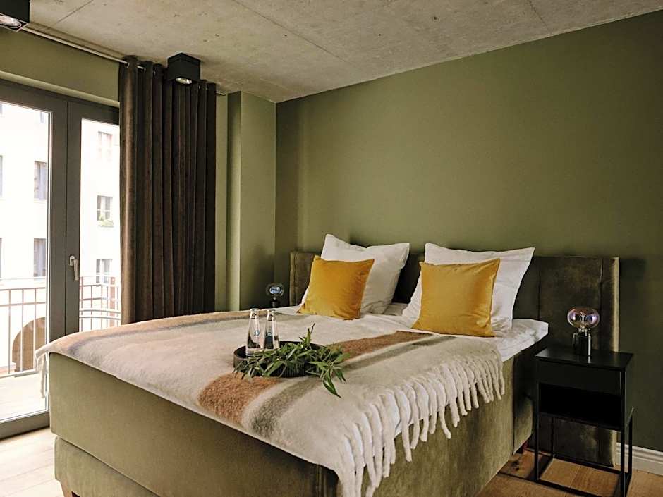 Art Apartments