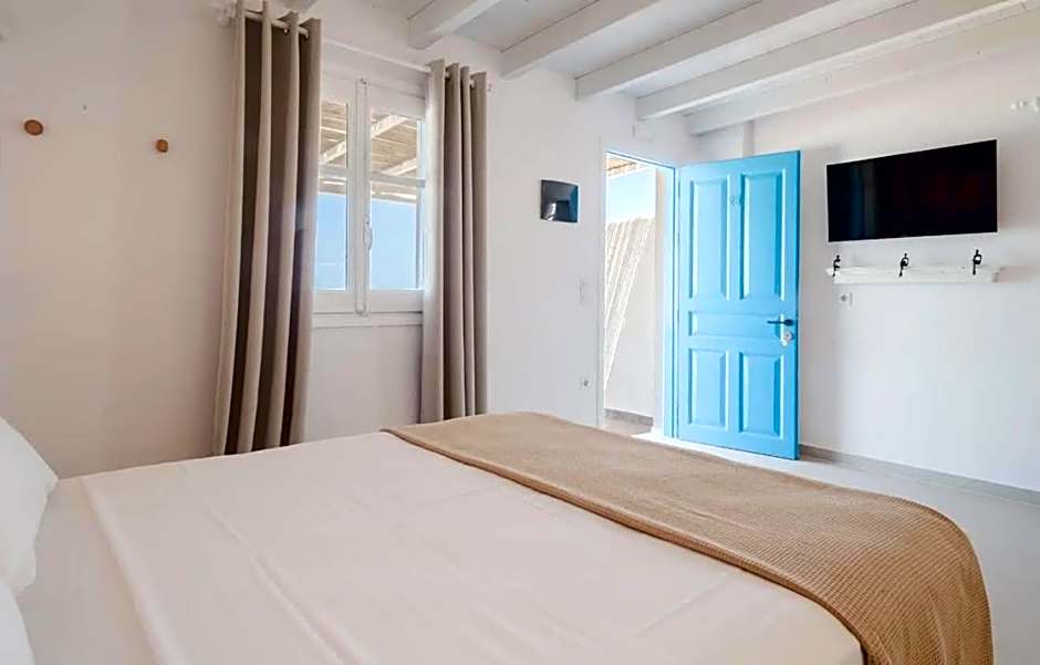 Eleni Sunset suites