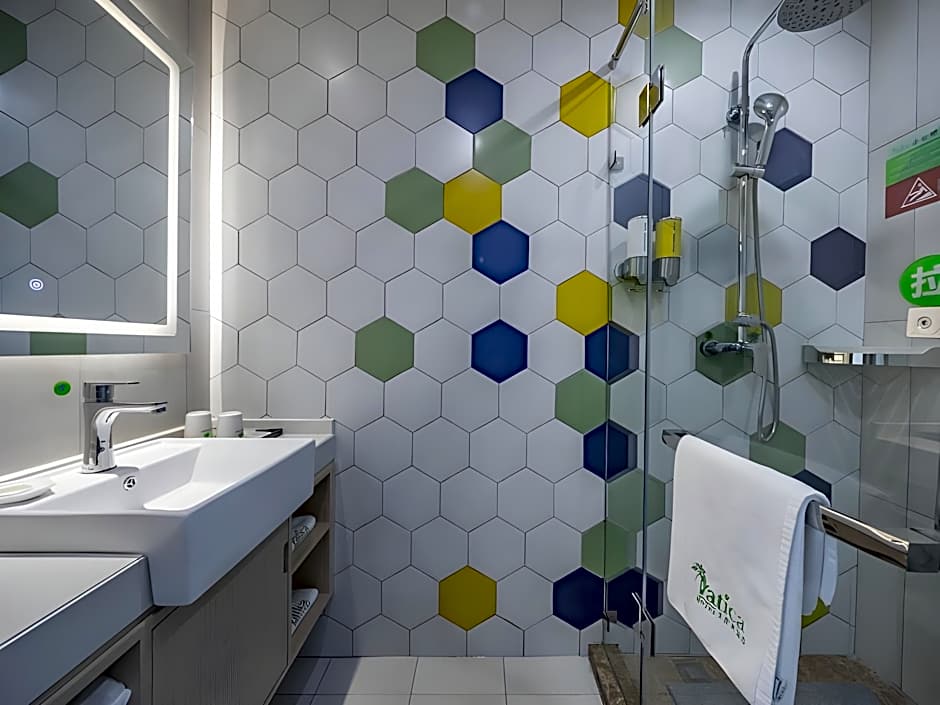 Vatica Hefei Huangshan Road Yuexi Road Hotel