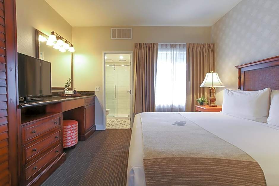 Oxford Suites Pismo Beach