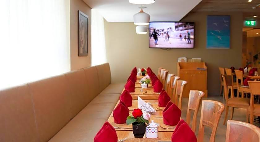 Versailles by Vieras Hotel