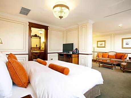 Plaza Grande Hotel