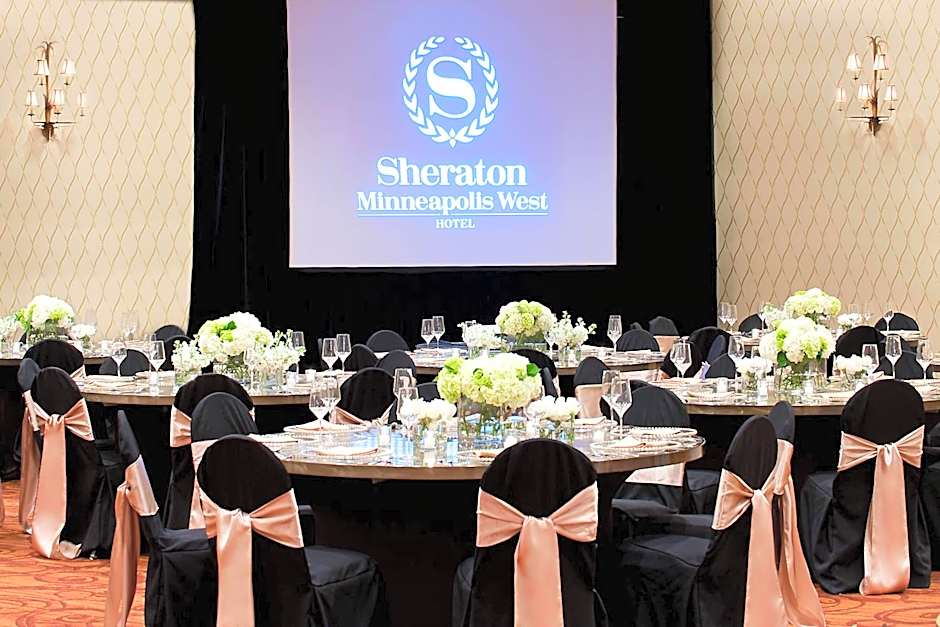 Sheraton Minneapolis West Hotel