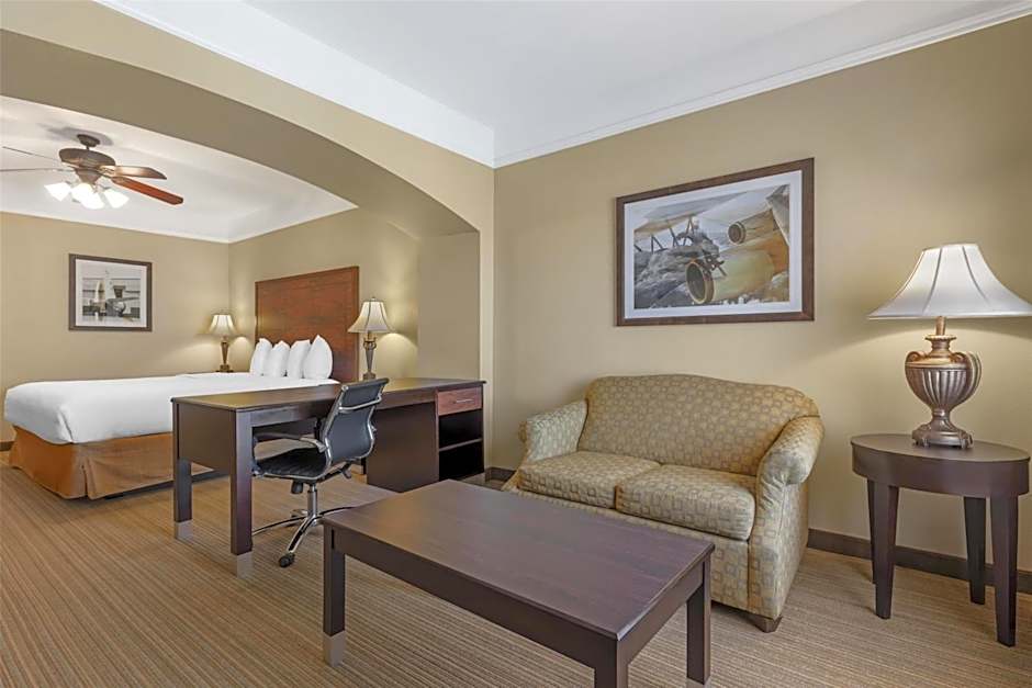 Best Western Plus Monica Royale Inn & Suites