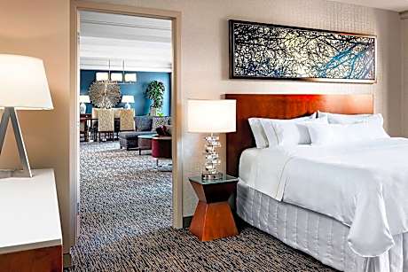 Fountain Square, 1 Bedroom Junior Suite, 1 King or 2 Double, Fountain Square view