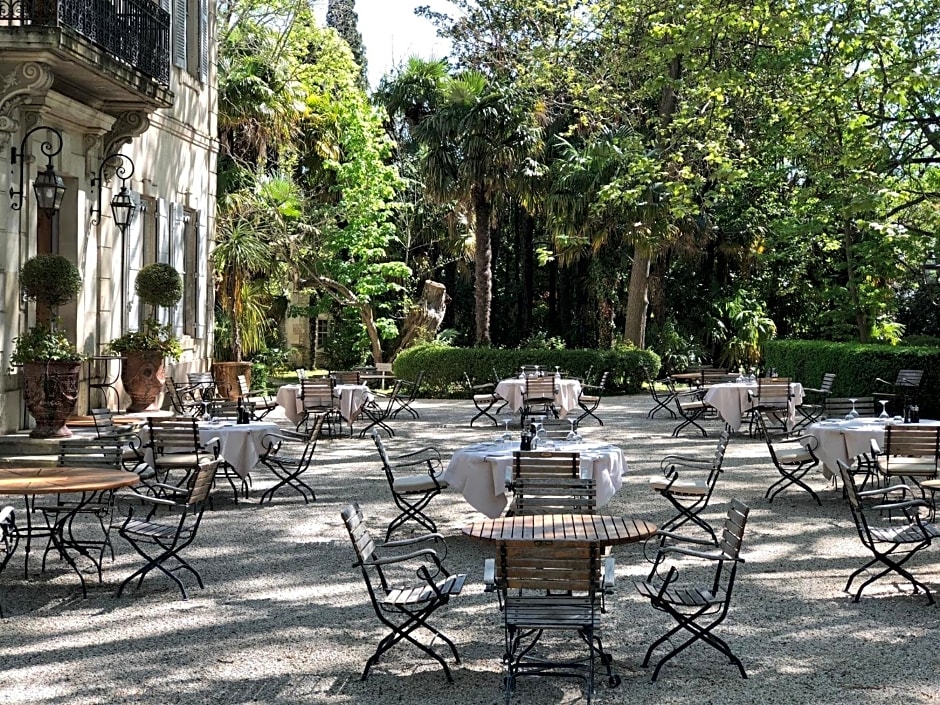 Hotel Château Des Alpilles