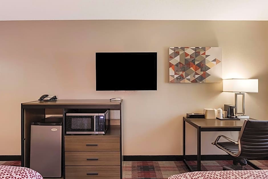 SureStay Hotel by Best Western Higginsville