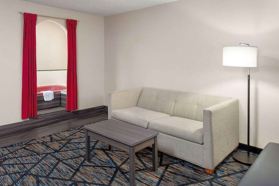 Super 8 by Wyndham Mt. Vernon