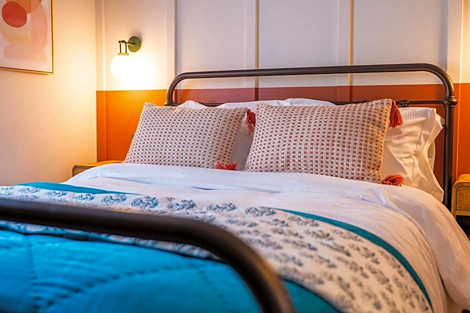 The Sheep and Penguin