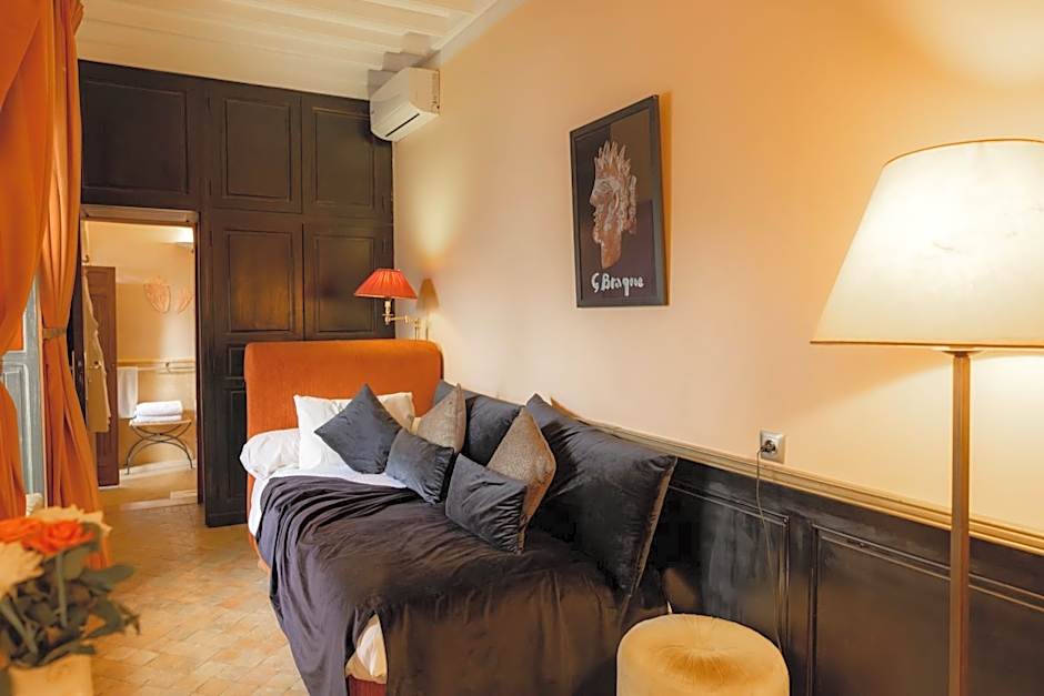 Riad Dar Al Assad