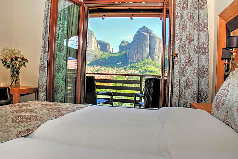 Grand Meteora Hotel