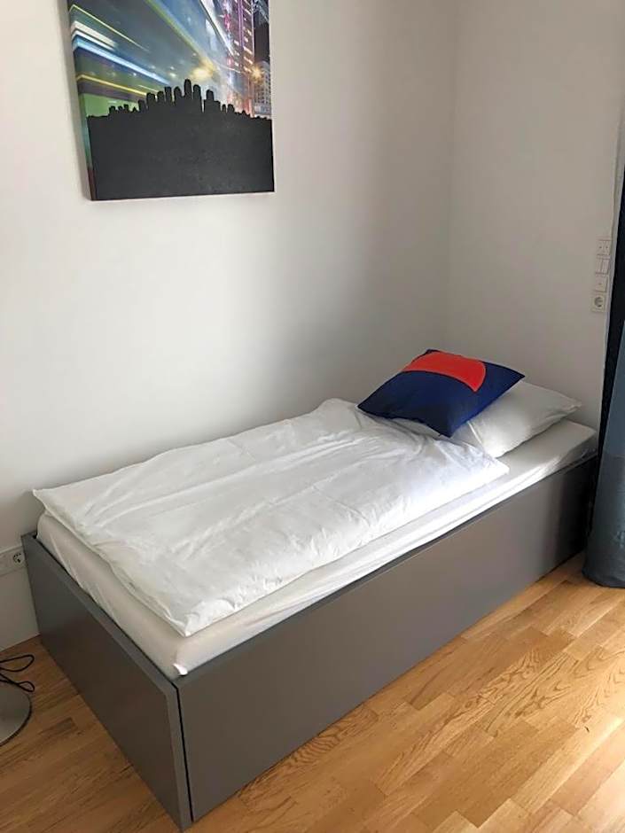 My room serviced apartment-Messe