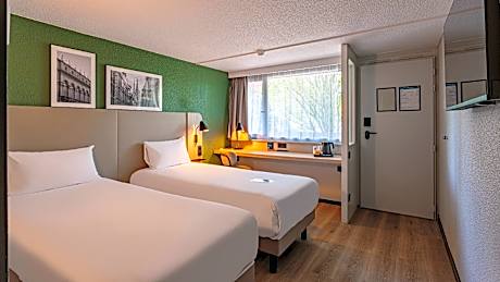 Twin Room Next Generation