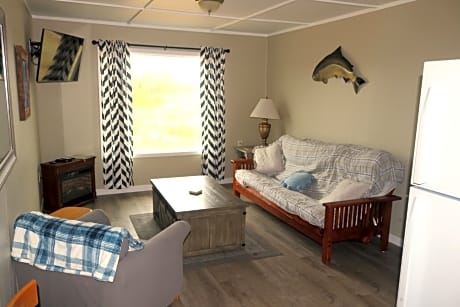 The Lowtide Motel