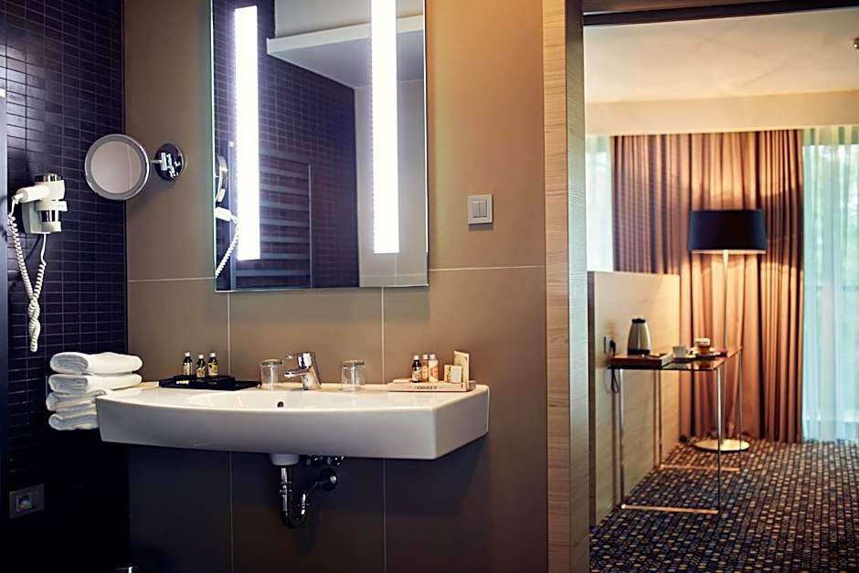 Bristol Art & Medical SPA