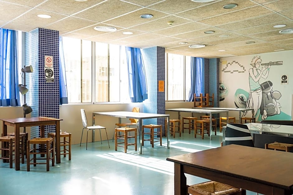 Be Dream Hostel