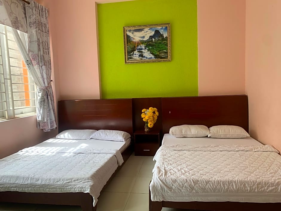 Hotel HƯƠNG PALACE