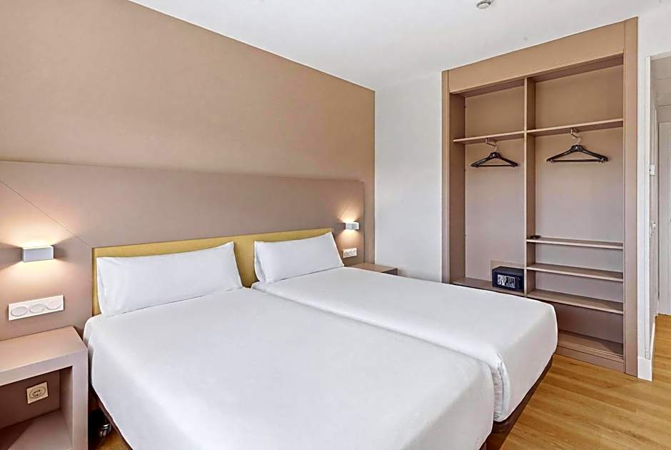 B&B HOTEL Logroño Las Cañas