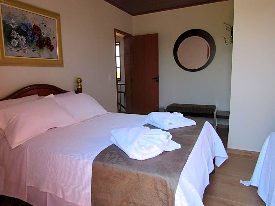 Casa 1 Chalé Alto dos Bandeirantes