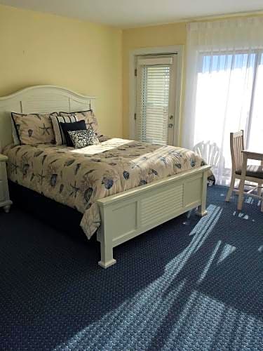 Surf & Sand Beach Motel