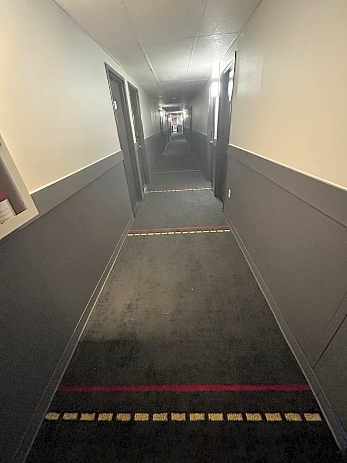 Super 8 by Wyndham Williston ND