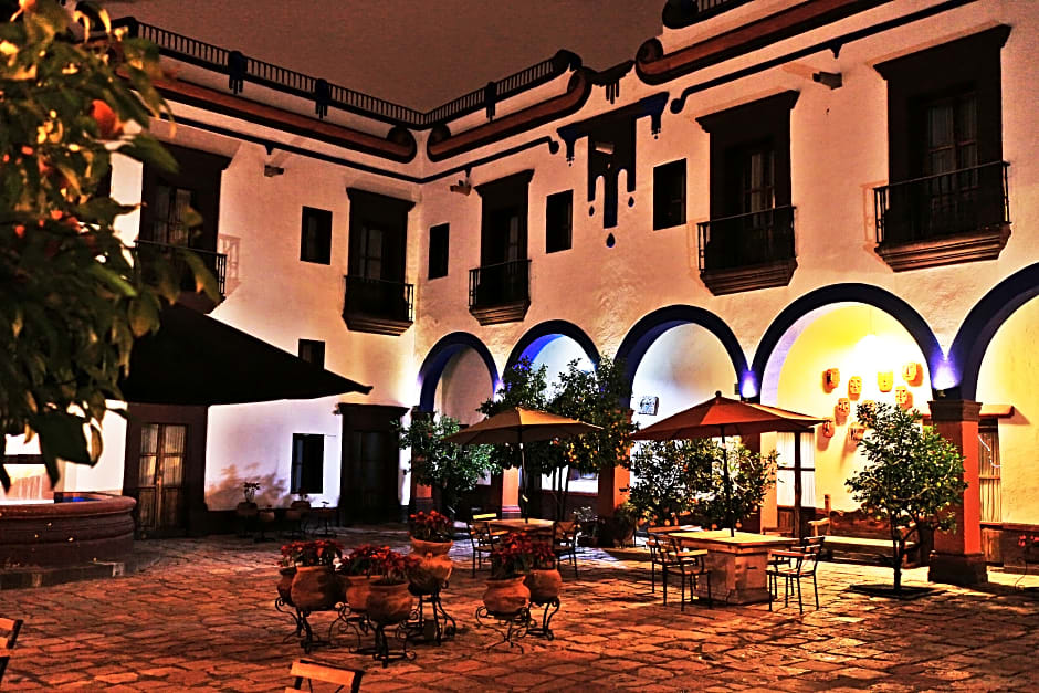 Meson De La Merced Hotel & Suites