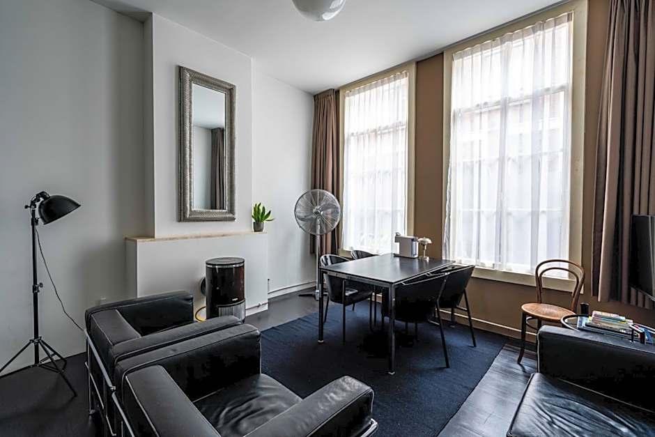 Zocher6 BnB a monumental town house in the city center
