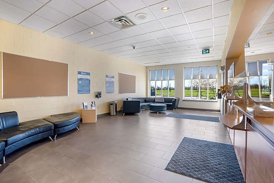 Residence & Conference Centre - Welland