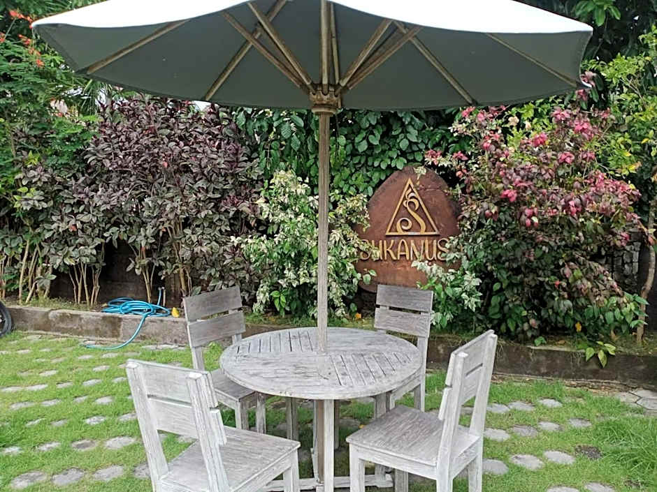 Sukanusa Luxury Huts