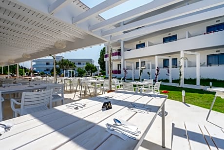 Stamos Hotel