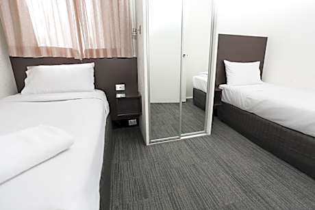 Deluxe Two-Bedroom Apartment