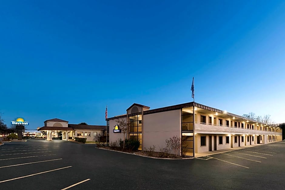 Days Inn by Wyndham Oak Ridge Knoxville