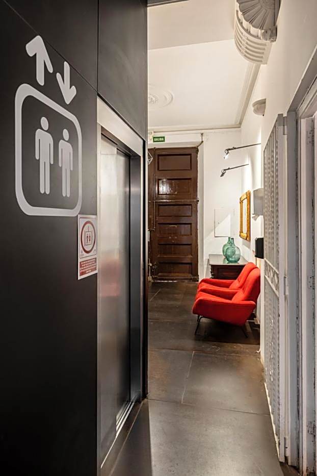 Antiguo Brondo Selfcheck-in Smart Rooms