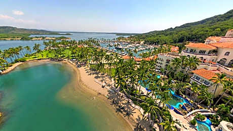 Grand Isla Navidad Golf & Spa Resort with Marina