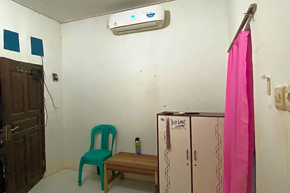 OYO Life 93259 Kos Kurnia