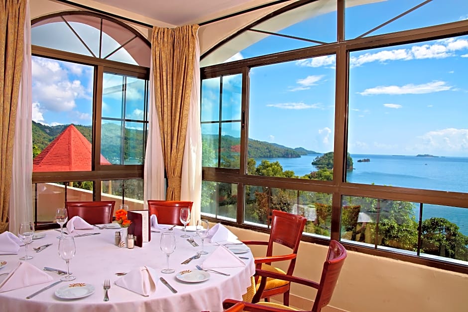 Bahia Principe Grand Cayacoa