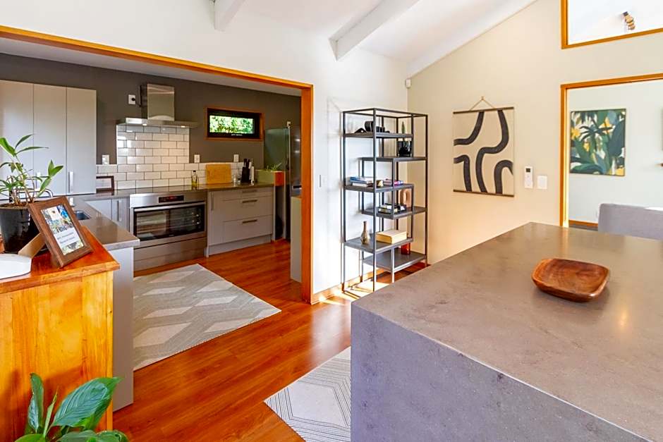 Sherwood Lodge 4-Bedroom Holiday Home with Spectacular Views