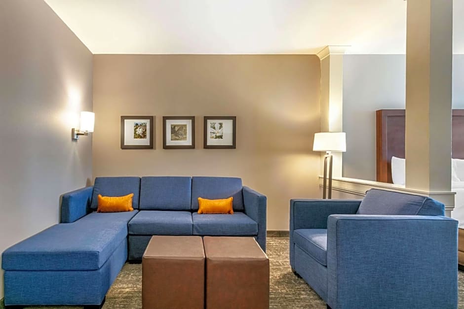 Comfort Suites North Tupelo