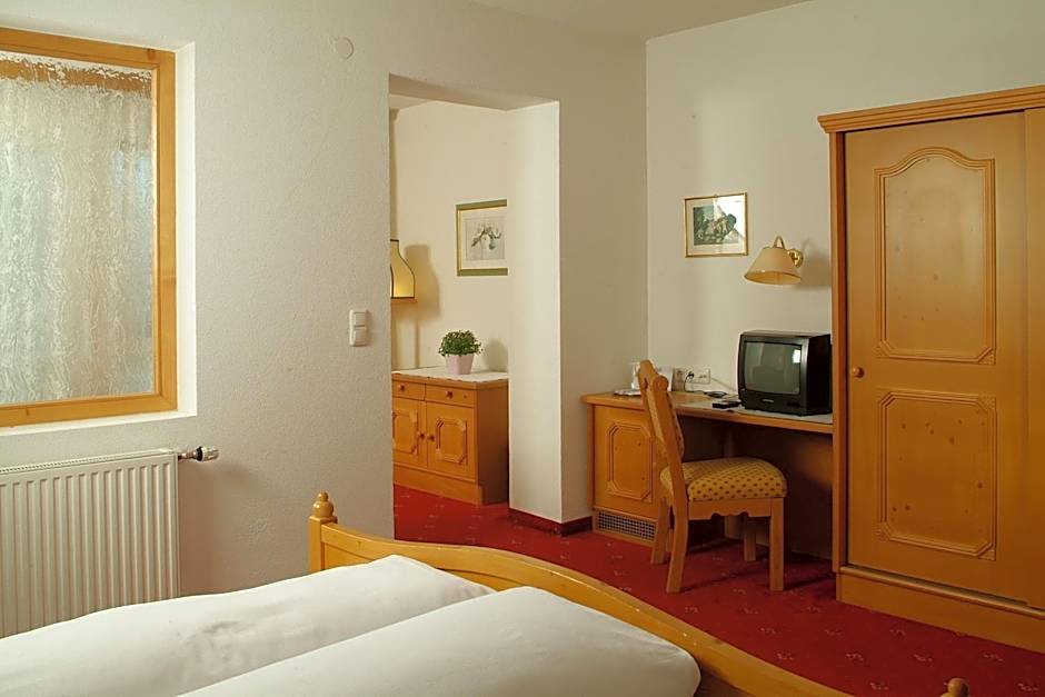 Hotel-Garni Stern - bed & breakfast & more