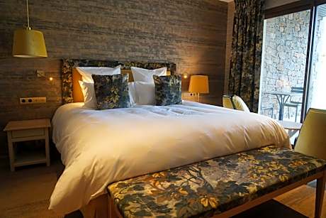 King Room with Balcony