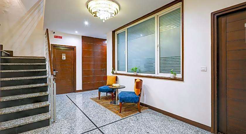 Stately Suites - Golf Course Road