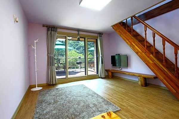 Hongcheon Yeongjin Pension