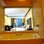 Vivanta Ernakulam, Marine Drive