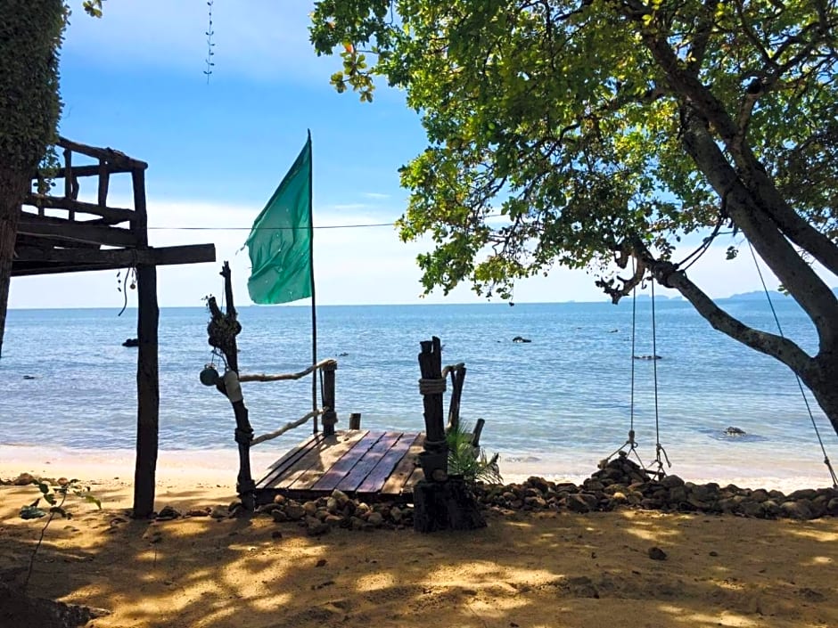 Sunset Beach Bungalow Koh Pu