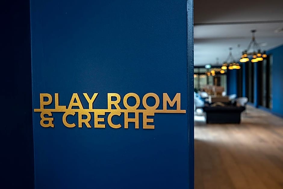 Foxhills Club & Resort