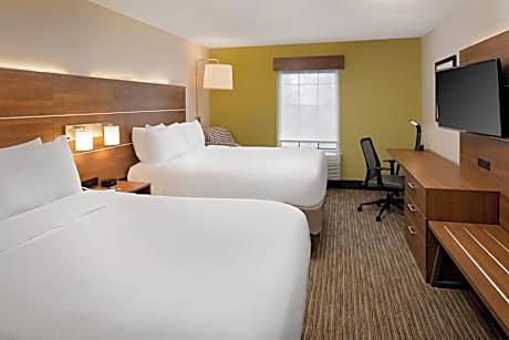 Standard Queen Room with Two Queen Beds