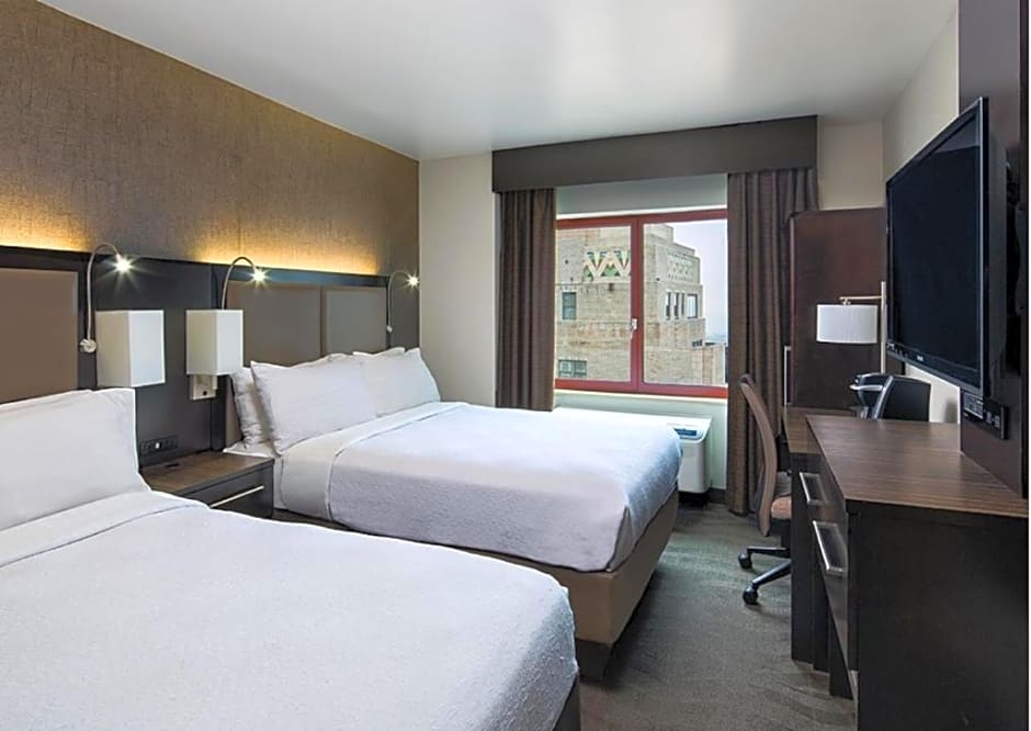 Holiday Inn Manhattan Financial District